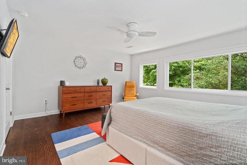 1676 MOORINGS DRIVE