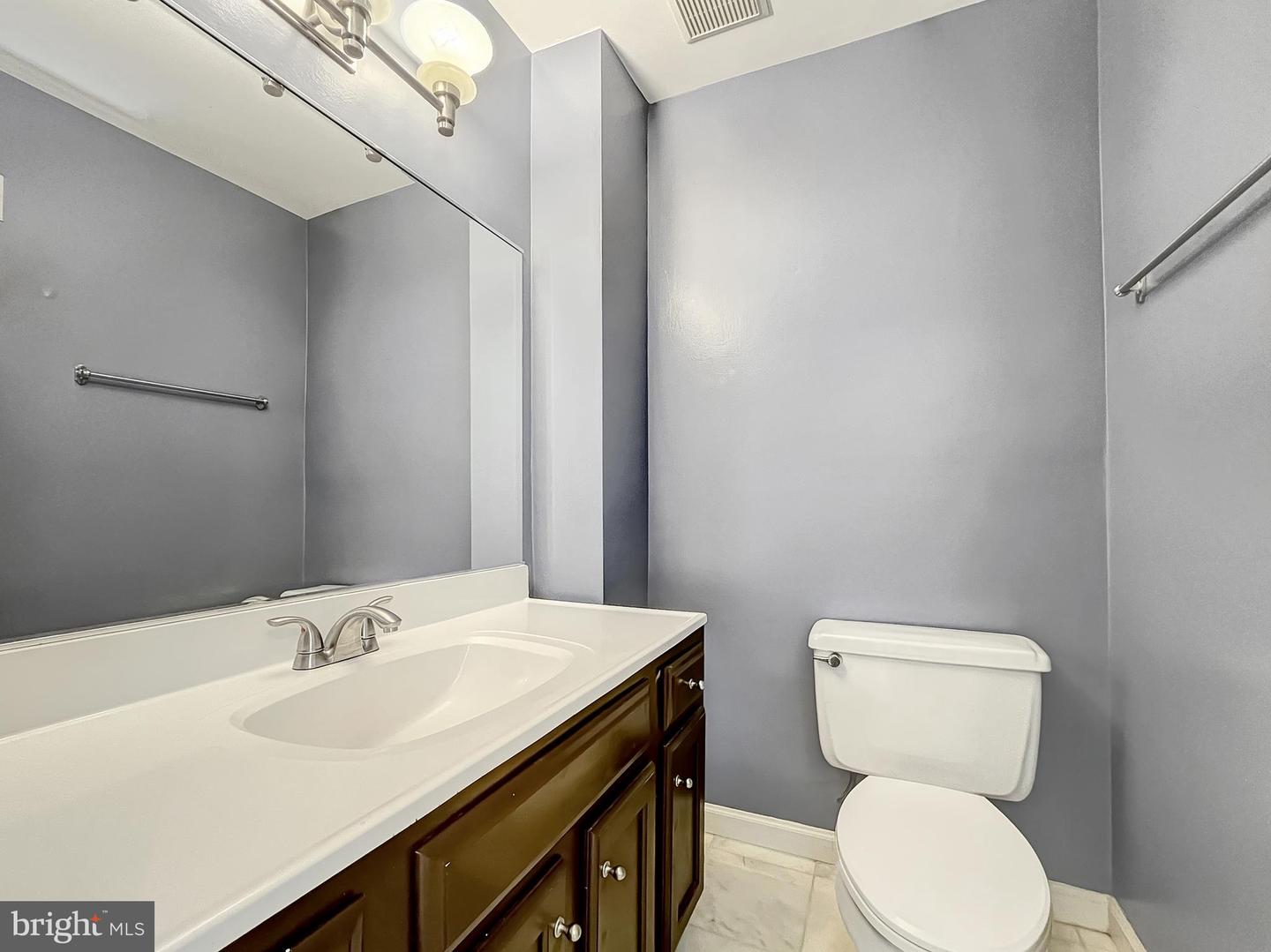 8802 Cameo Sq
