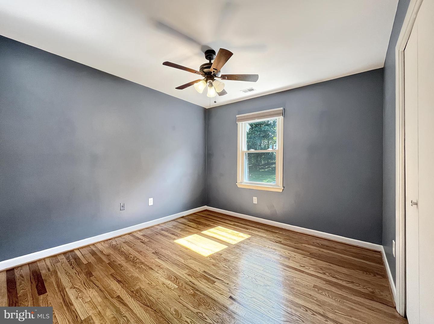 8802 Cameo Sq