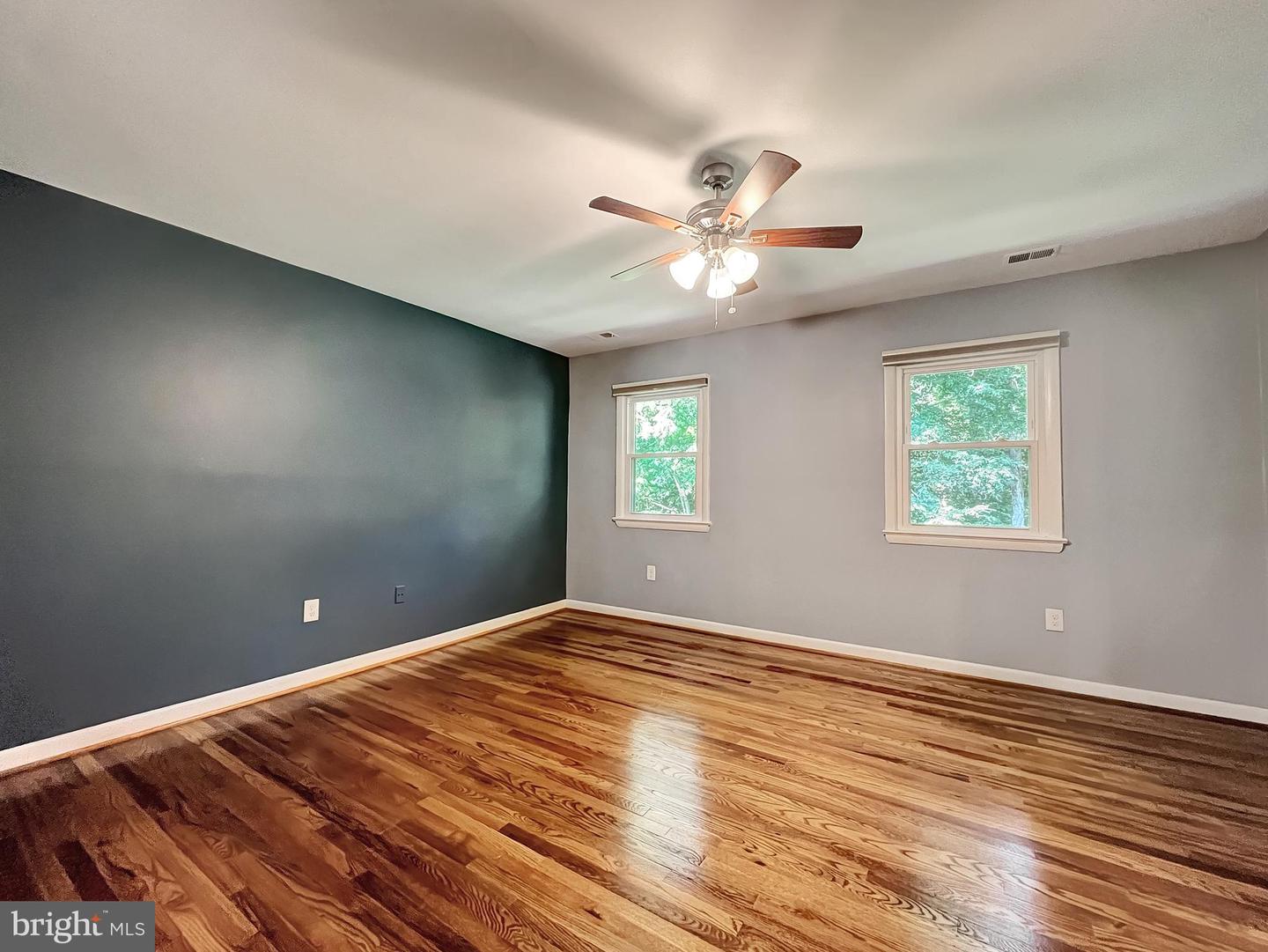 8802 Cameo Sq