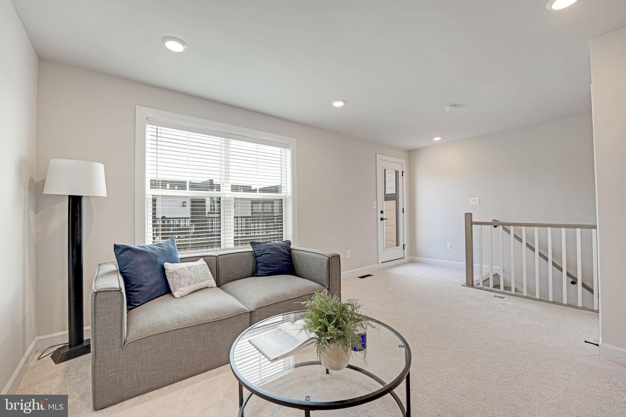 115 Pleasant St NW #5