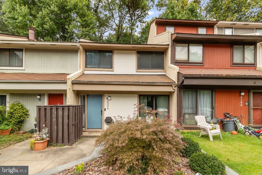 2258 Coppersmith Sq