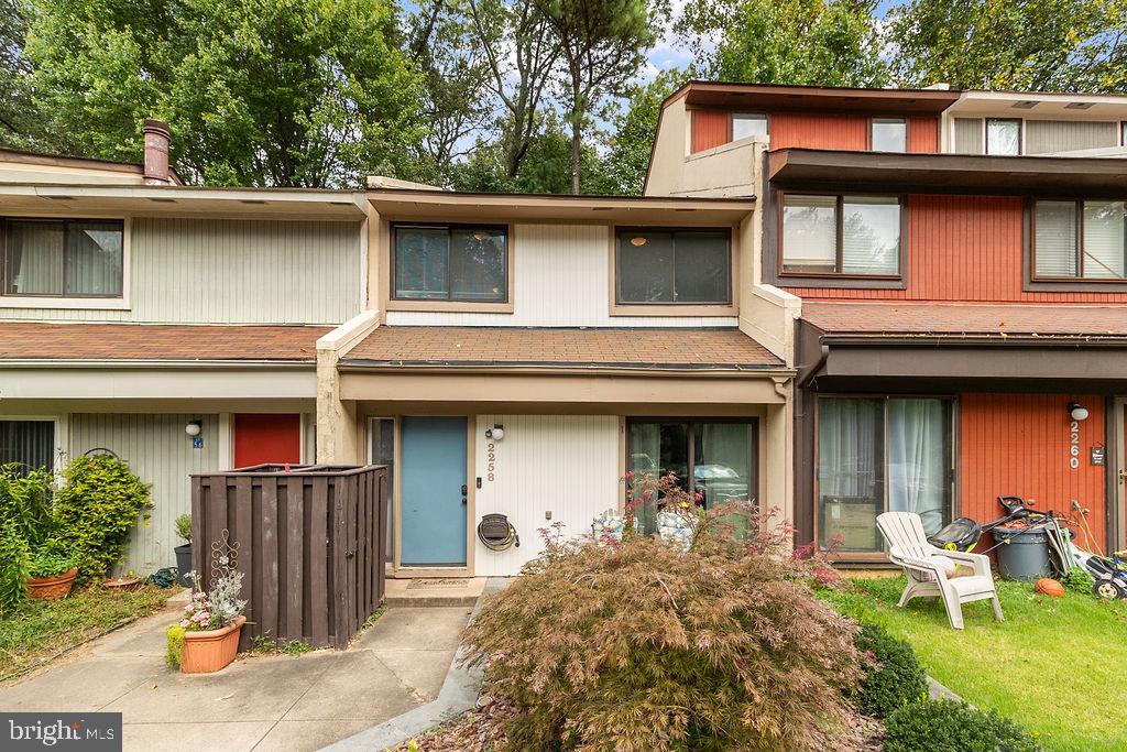 2258 Coppersmith Sq