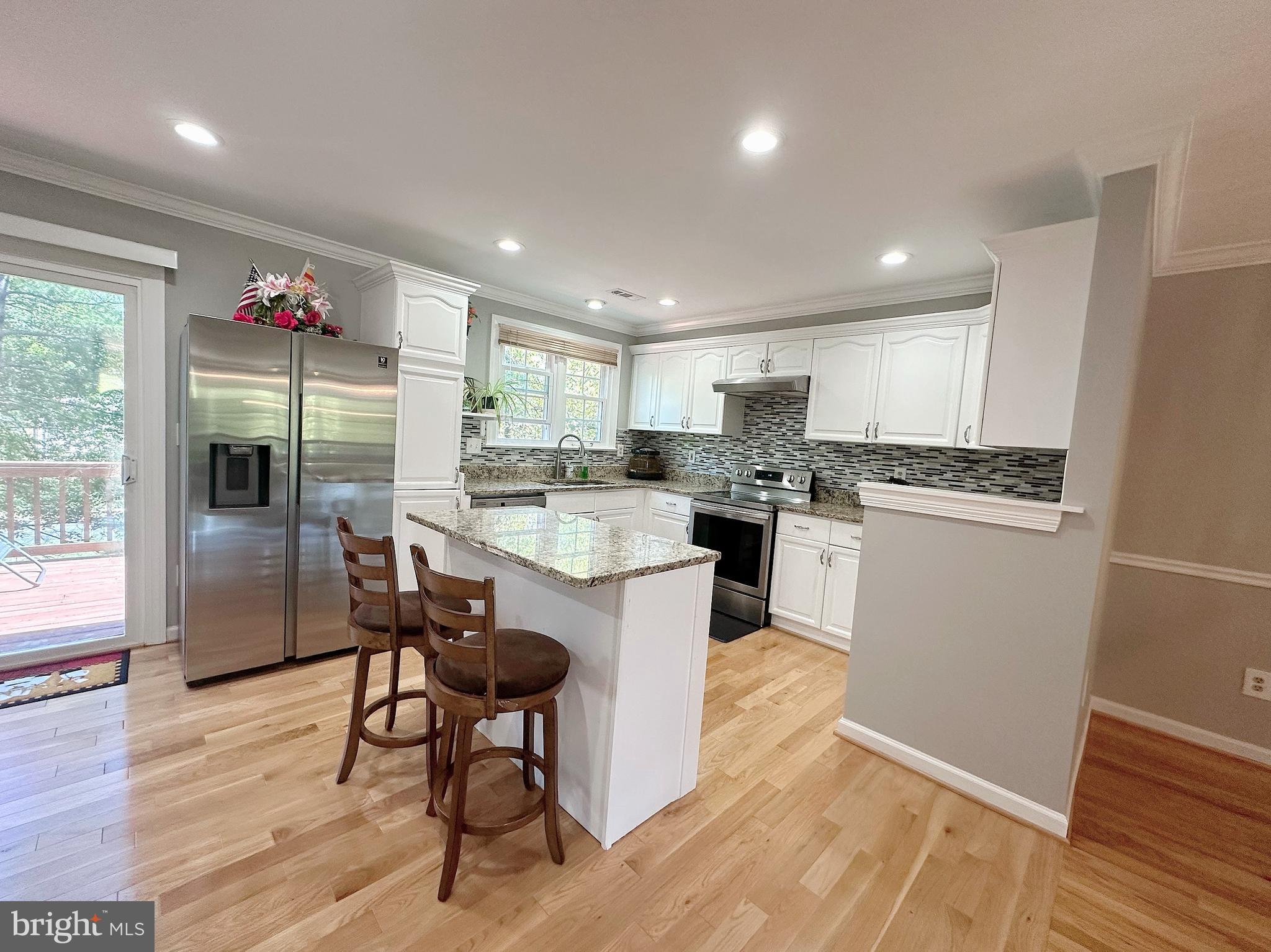 6403 Little Potters Ln