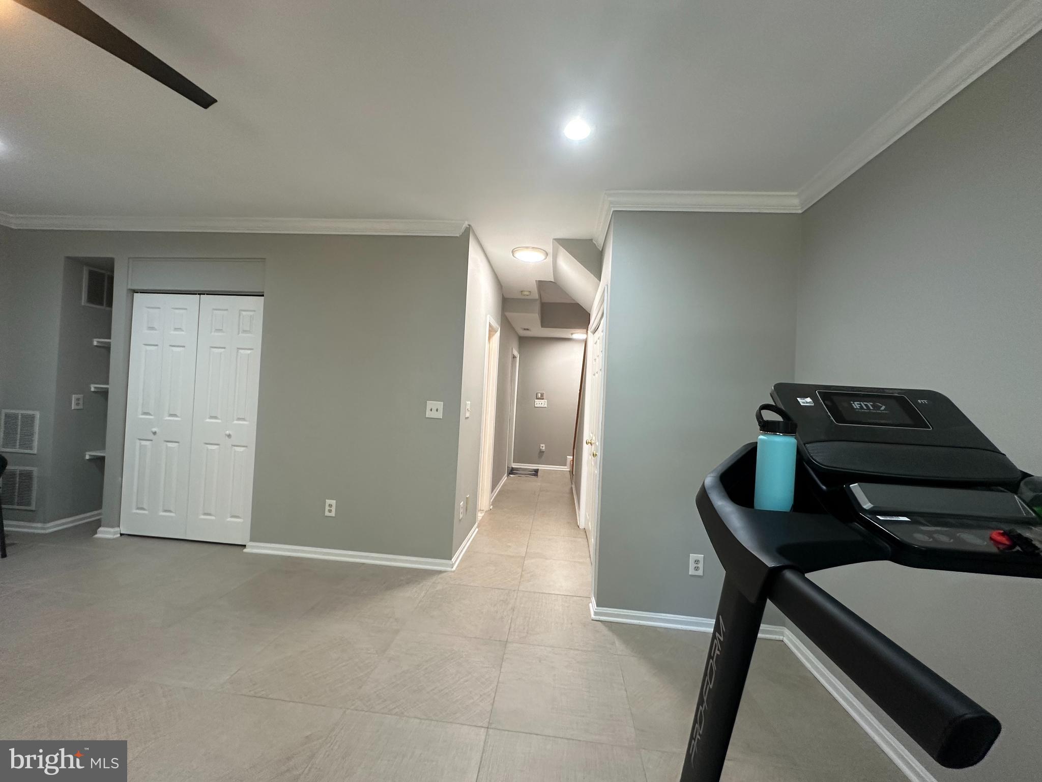 6403 Little Potters Ln