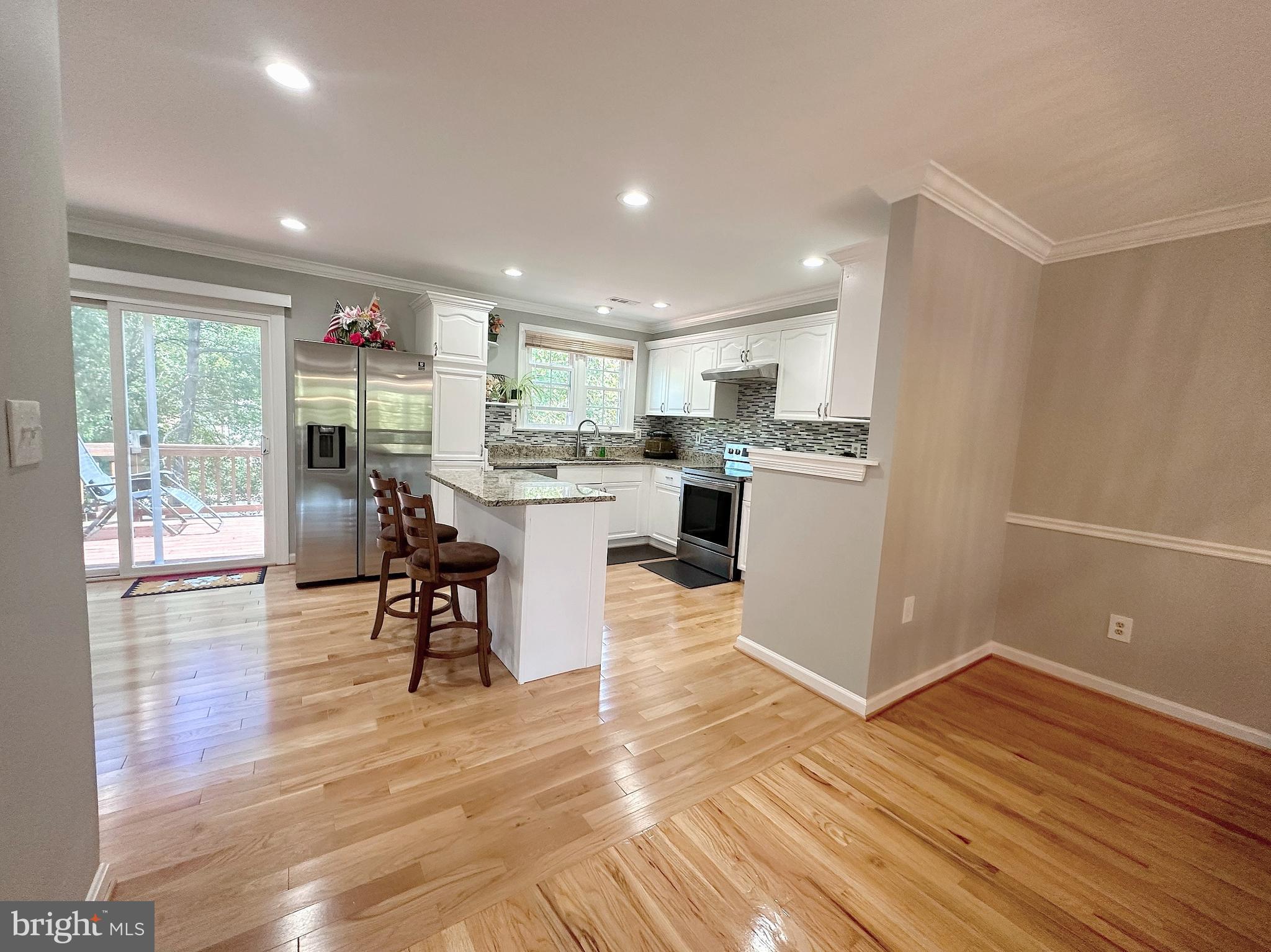 6403 Little Potters Ln
