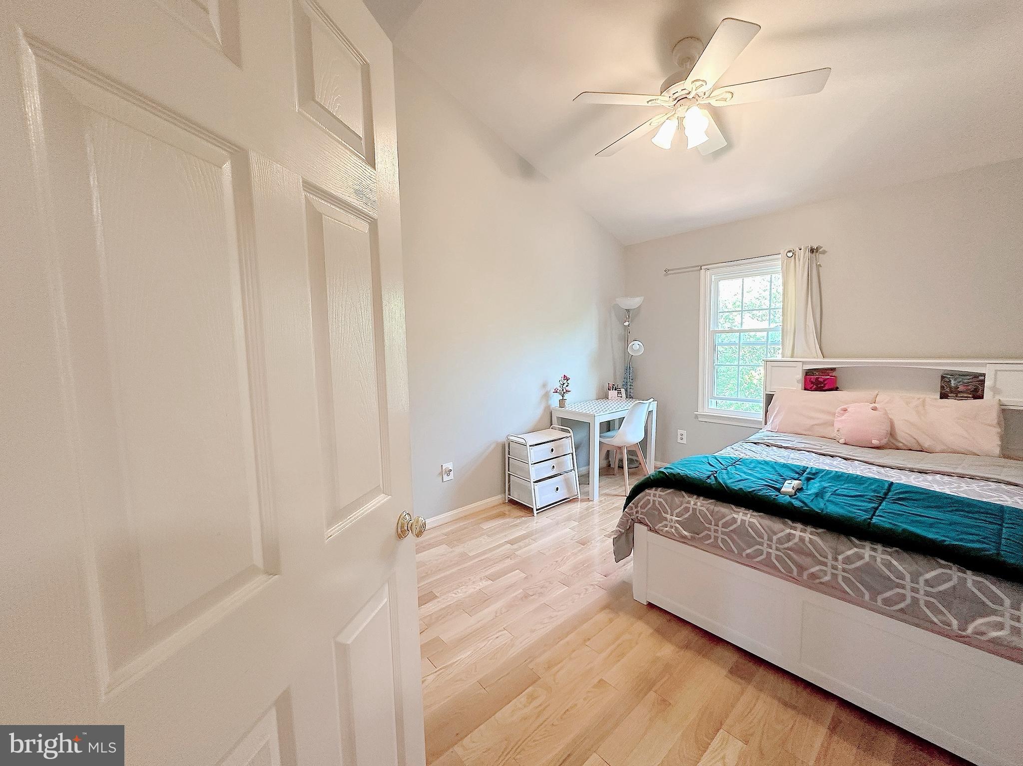 6403 Little Potters Ln