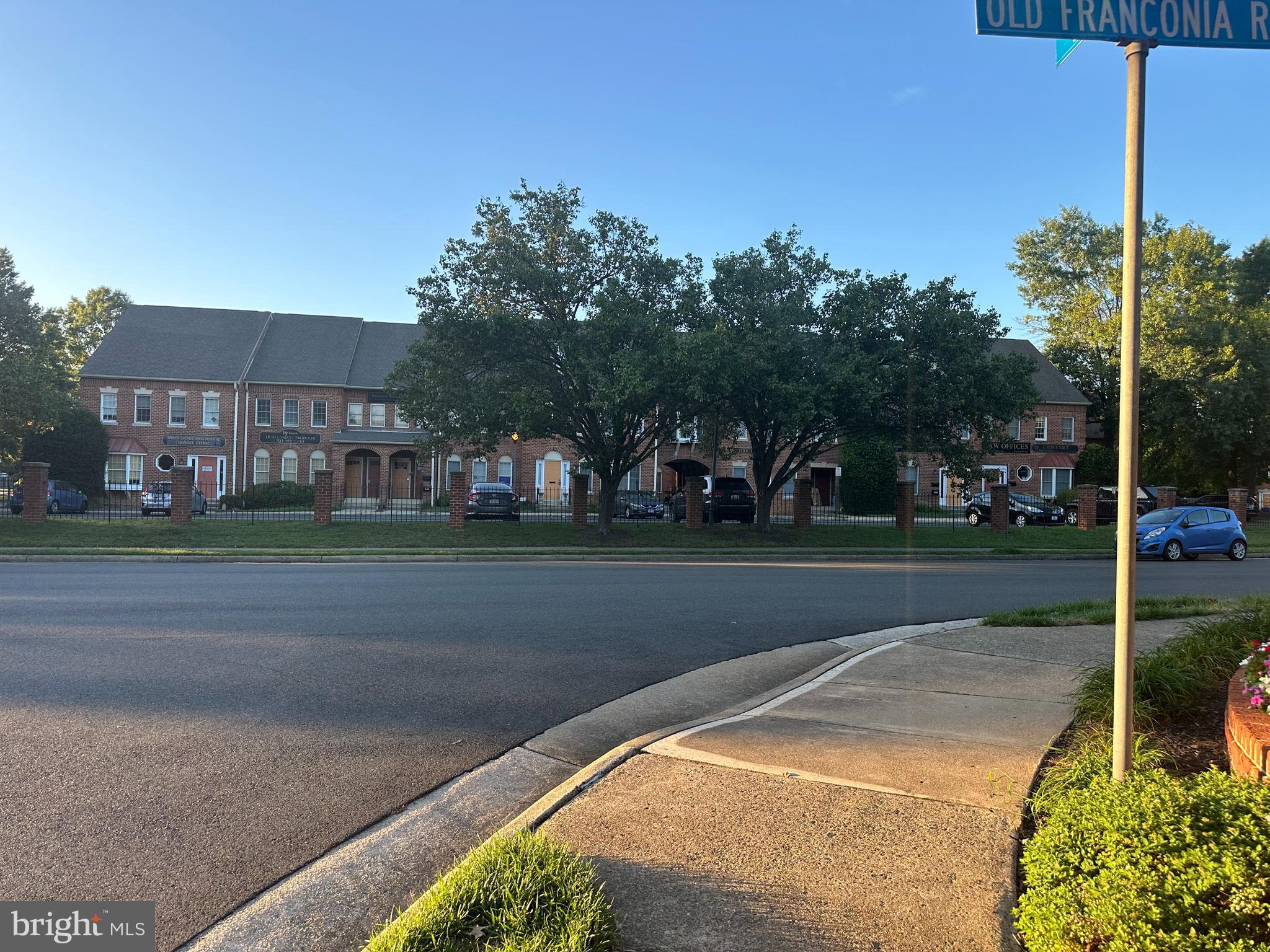 6403 Little Potters Ln