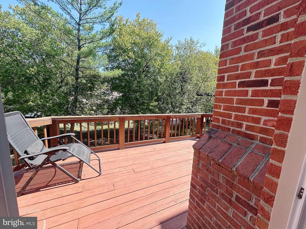 6403 Little Potters Ln