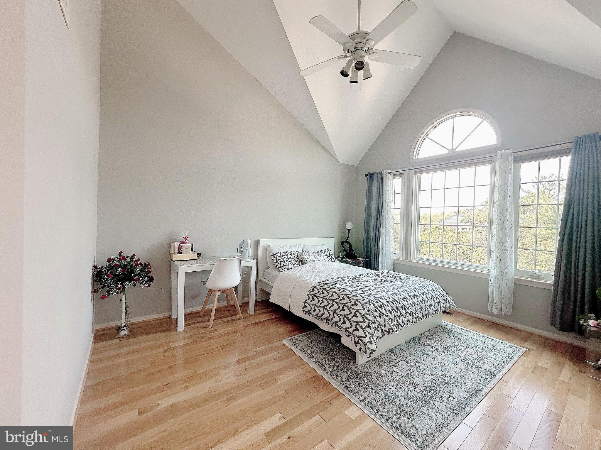 6403 Little Potters Ln