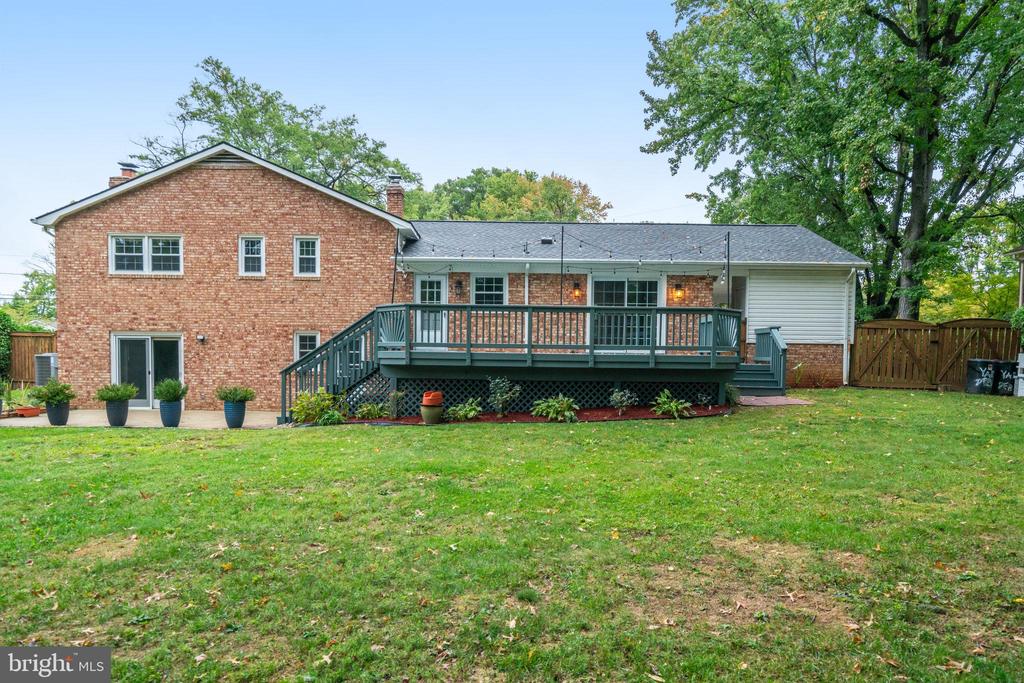 4413 Laurel Rd
