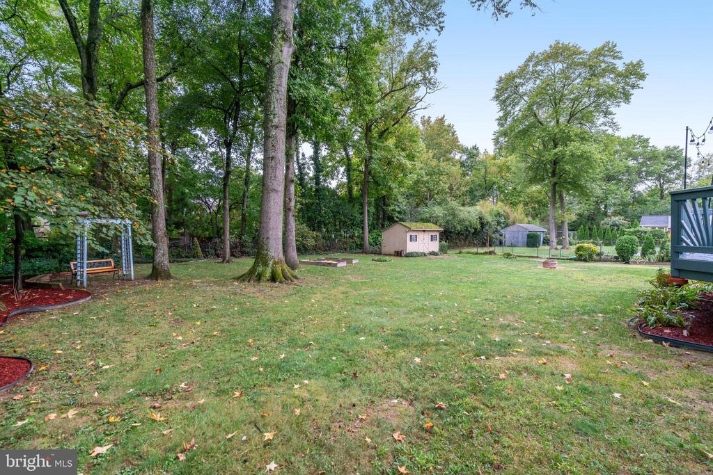 4413 Laurel Rd