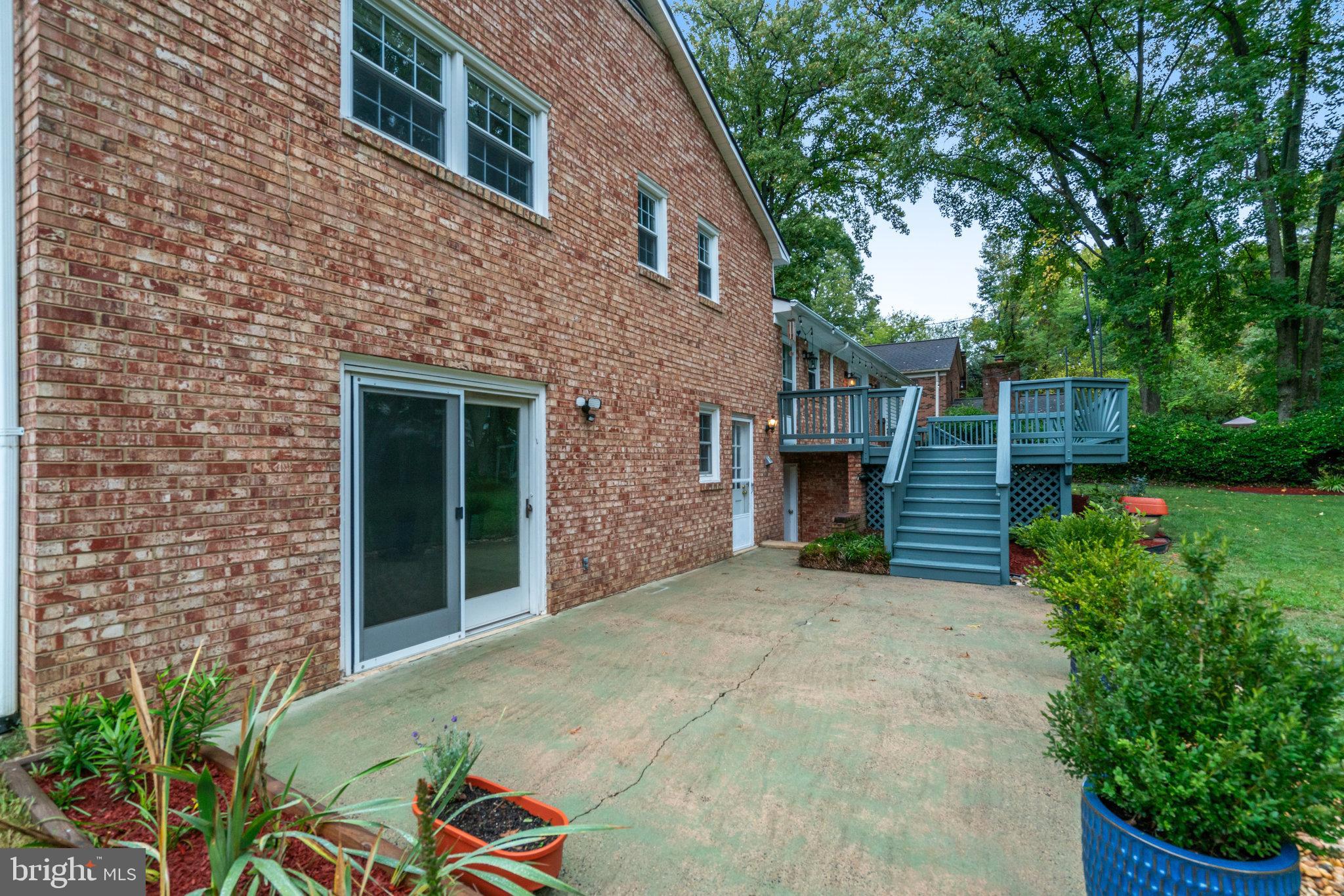 4413 Laurel Rd