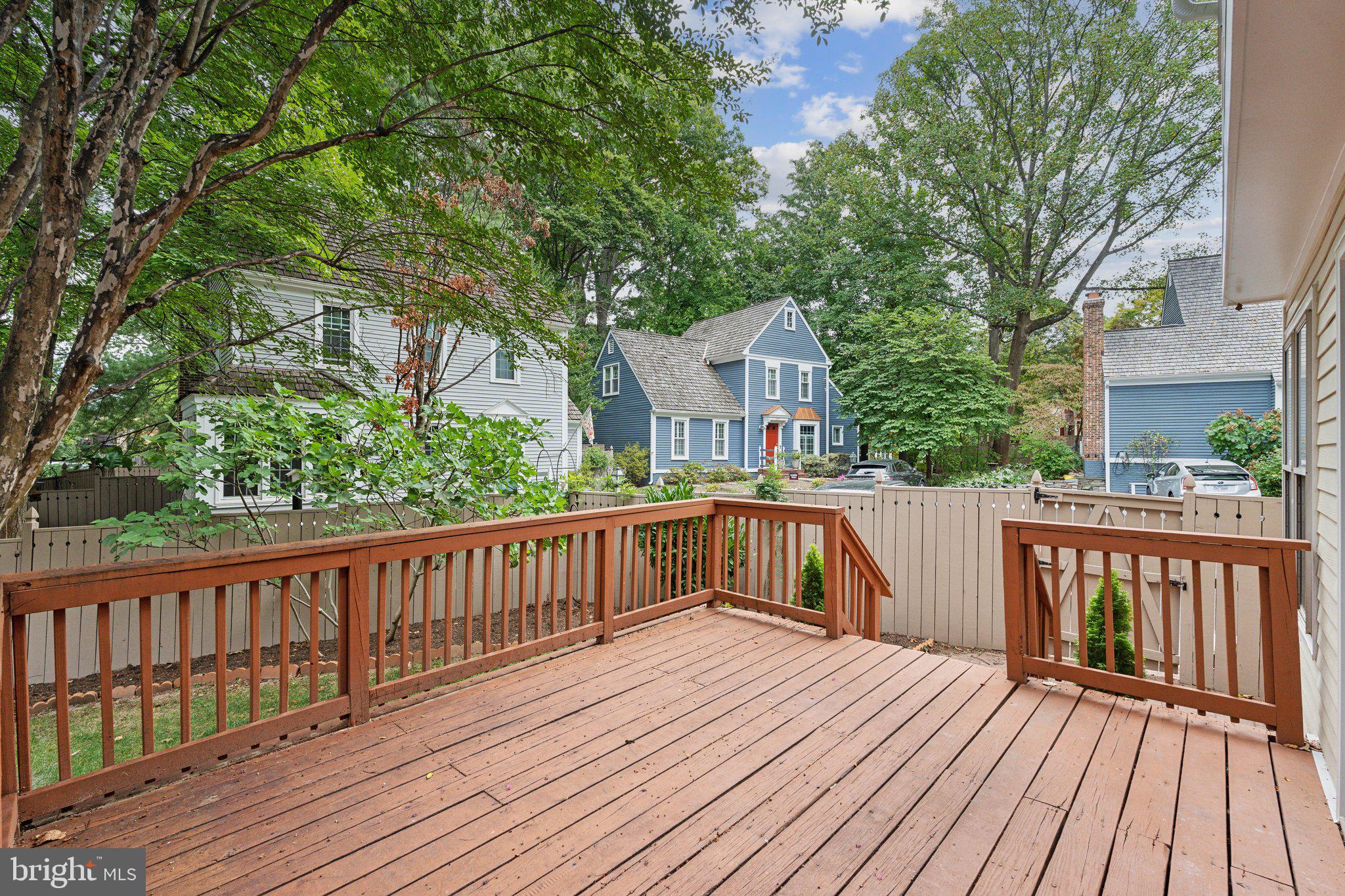2053 Cobblestone Ln