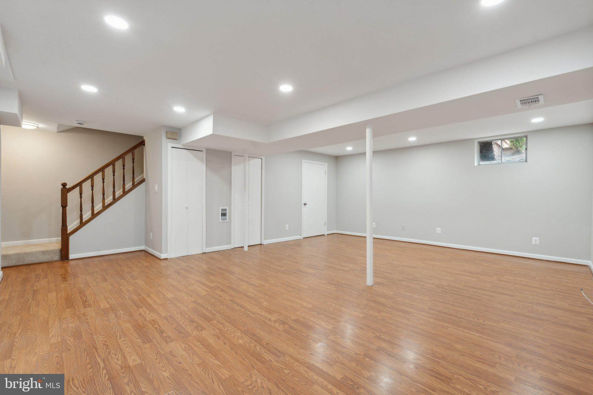 2053 Cobblestone Ln