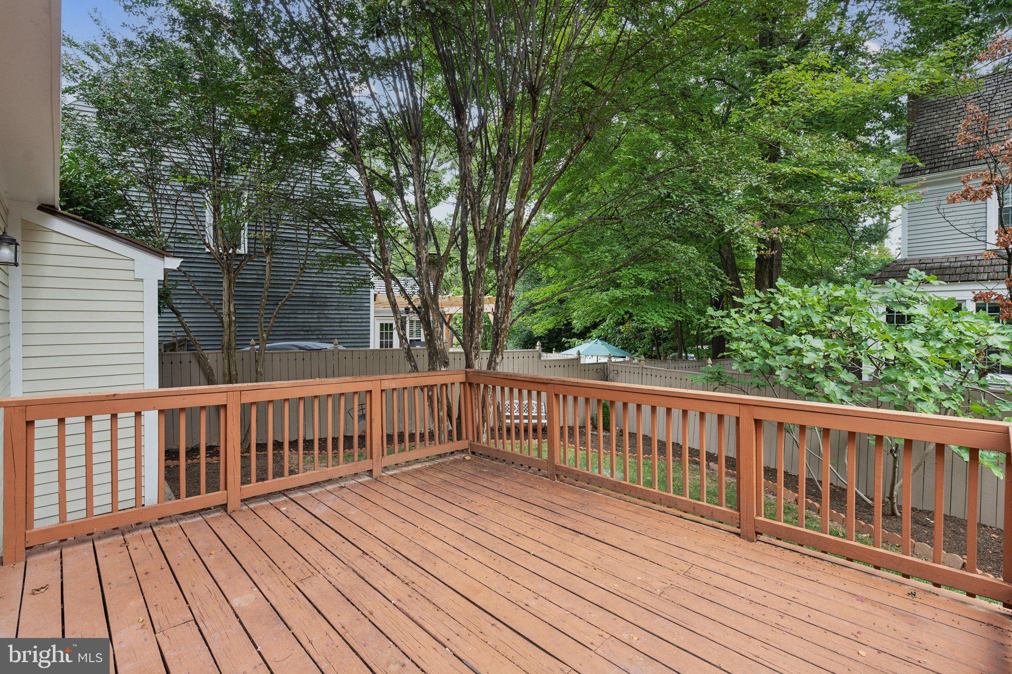 2053 Cobblestone Ln