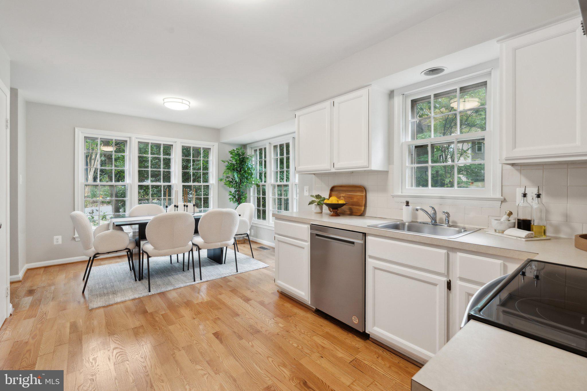 2053 Cobblestone Ln