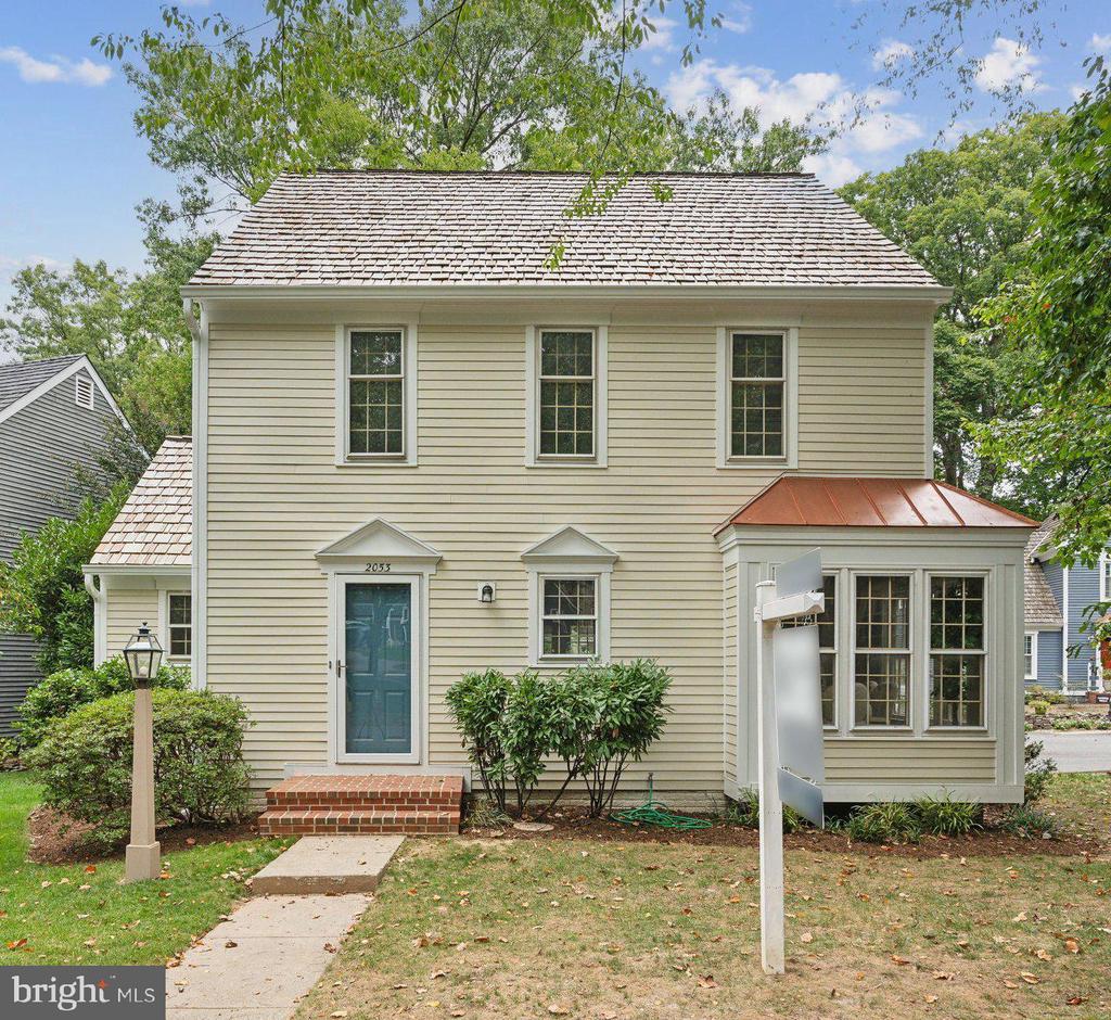 2053 Cobblestone Ln