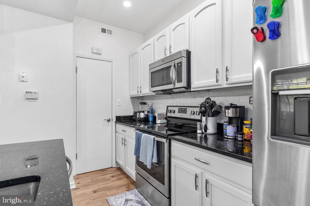 3908 Penderview Dr #606