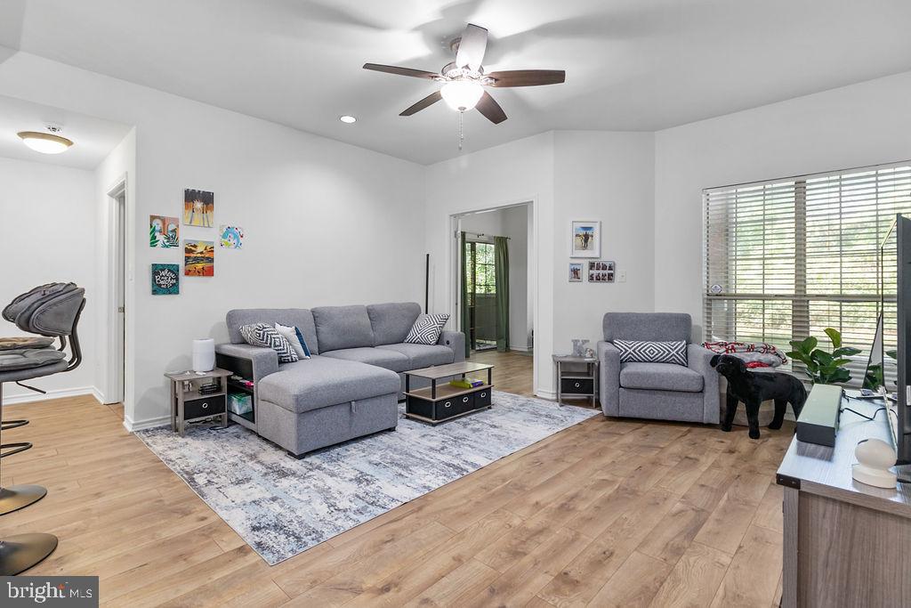 3908 Penderview Dr #606