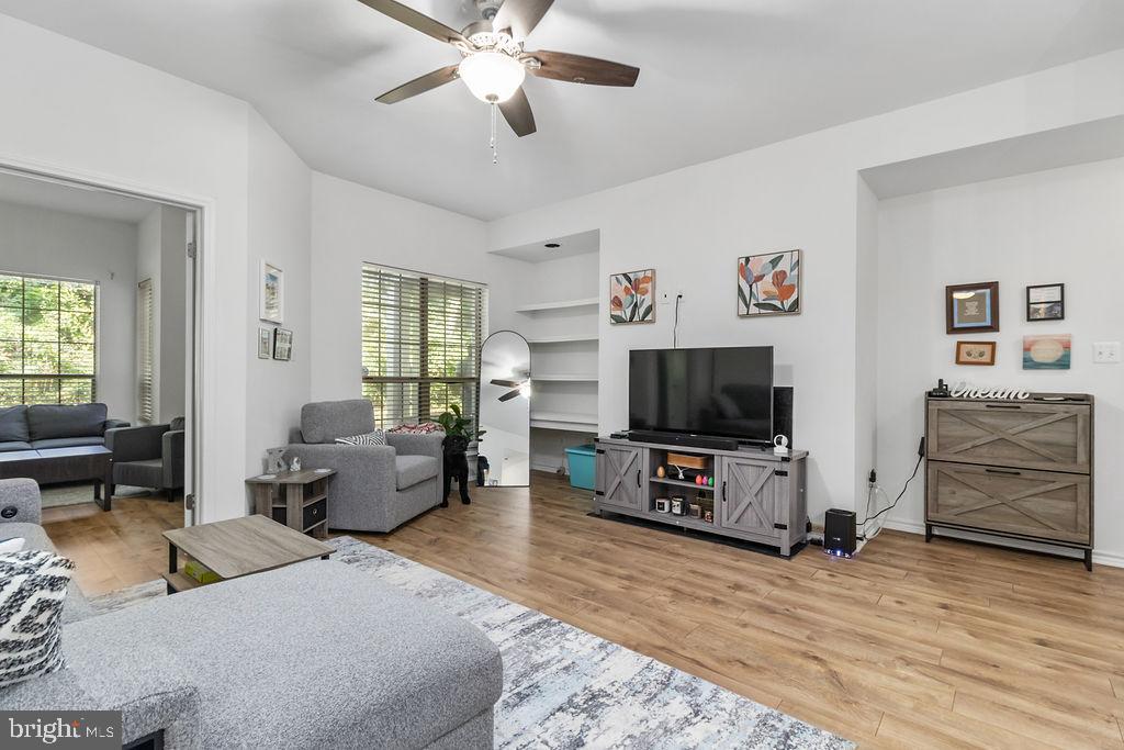 3908 Penderview Dr #606