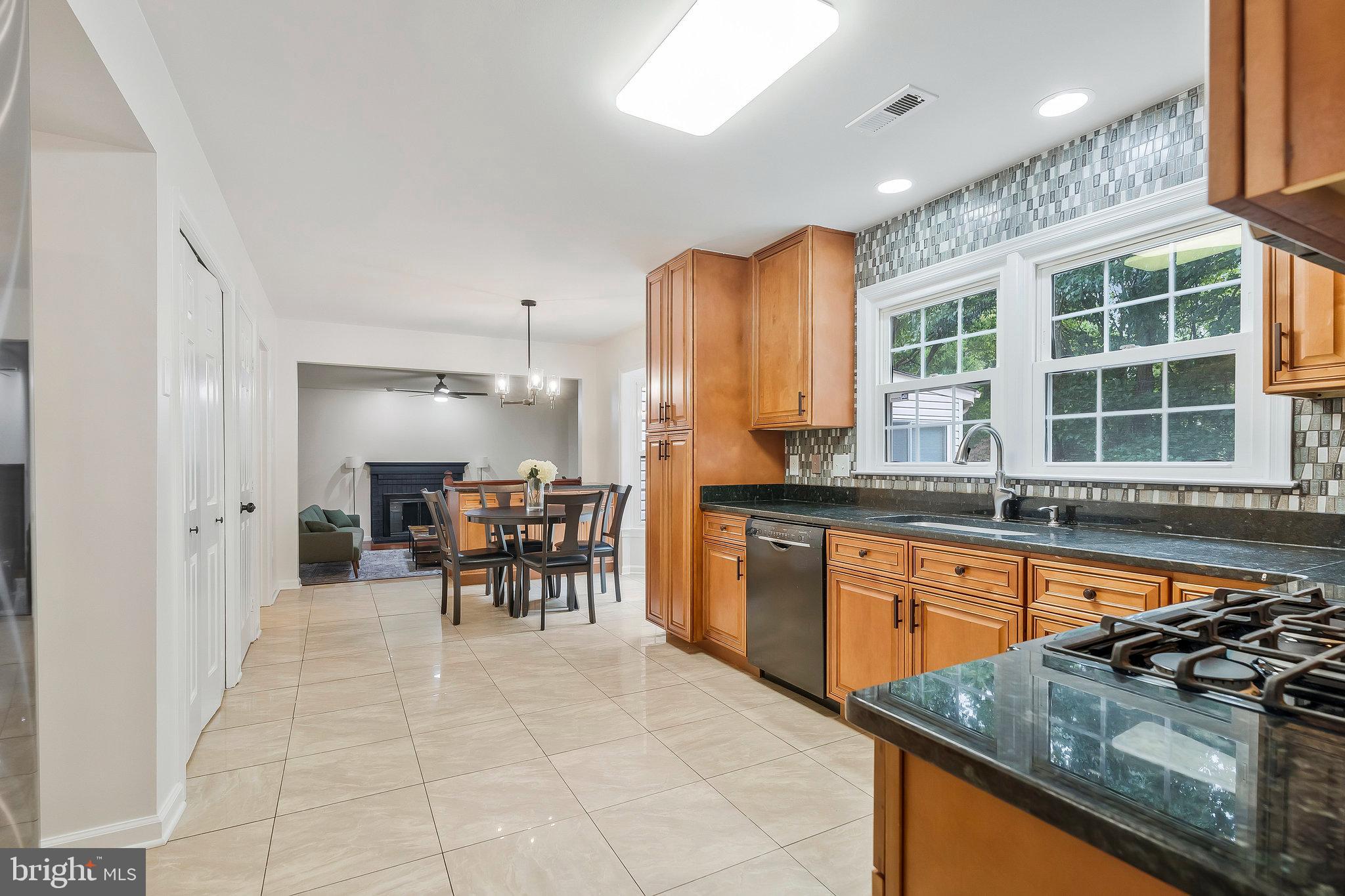 13911 Valley Country Dr