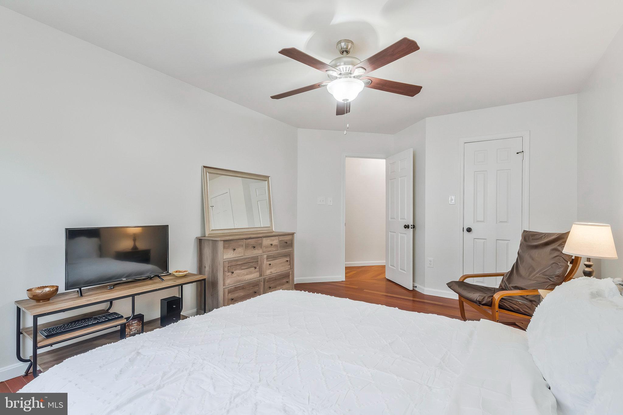 13911 Valley Country Dr