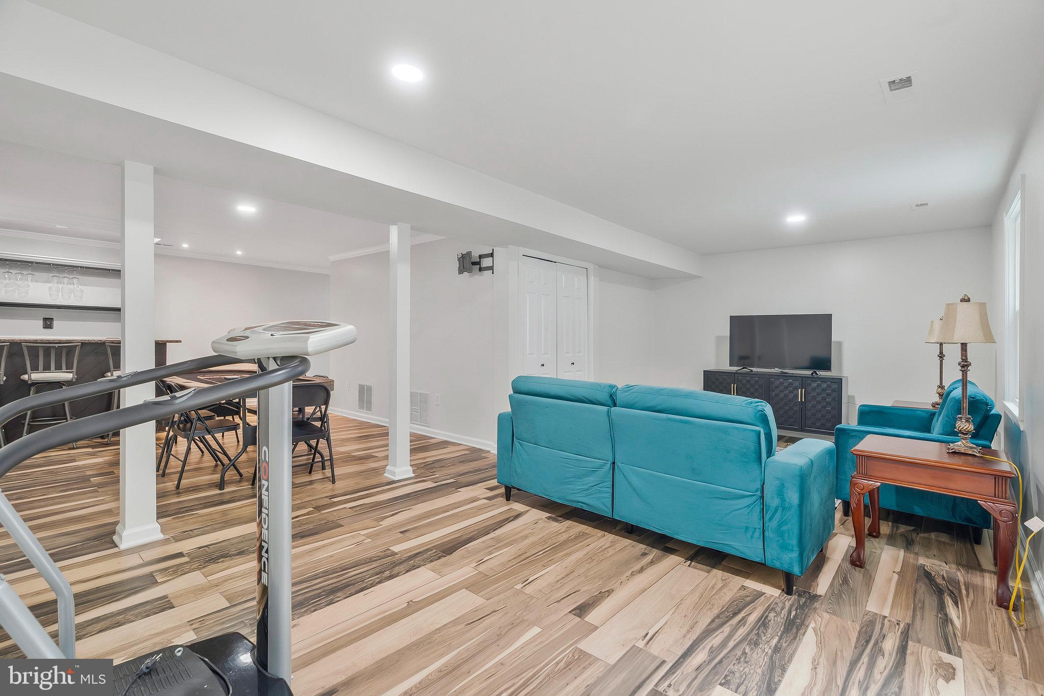 13911 Valley Country Dr
