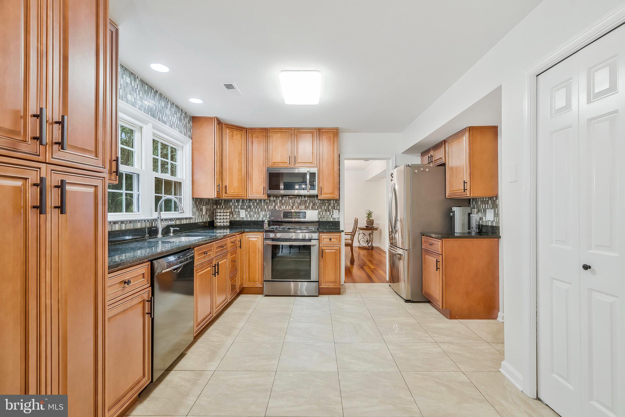 13911 Valley Country Dr