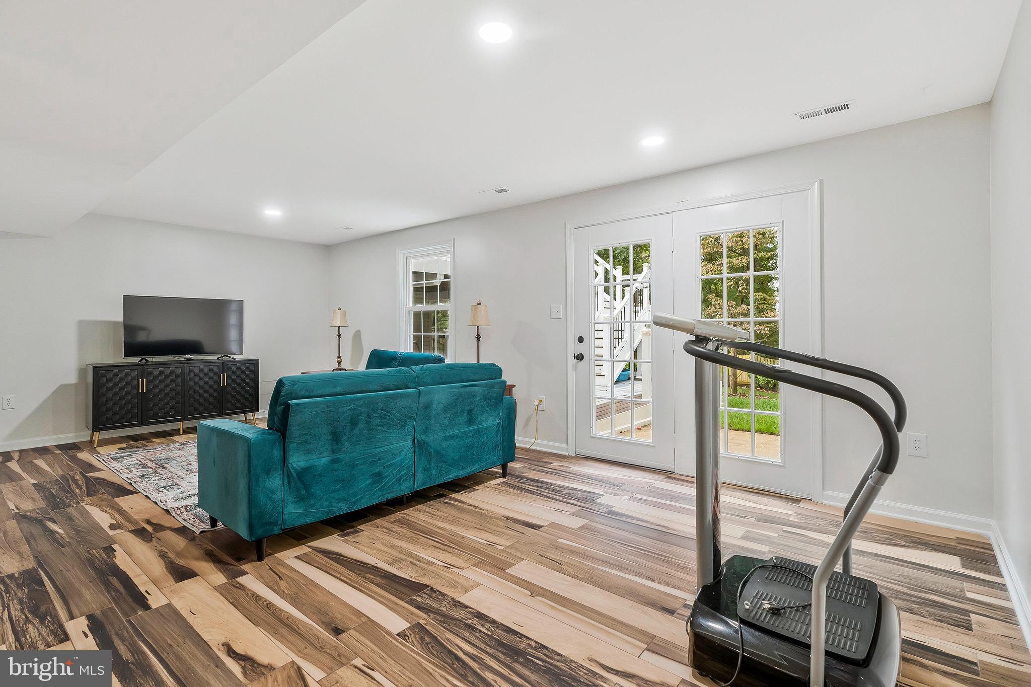 13911 Valley Country Dr