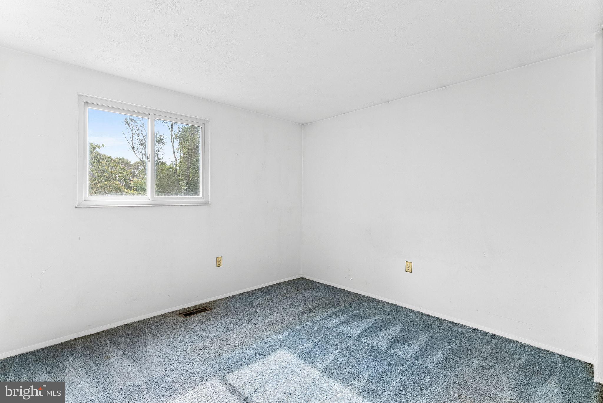 10624 Runaway Ln