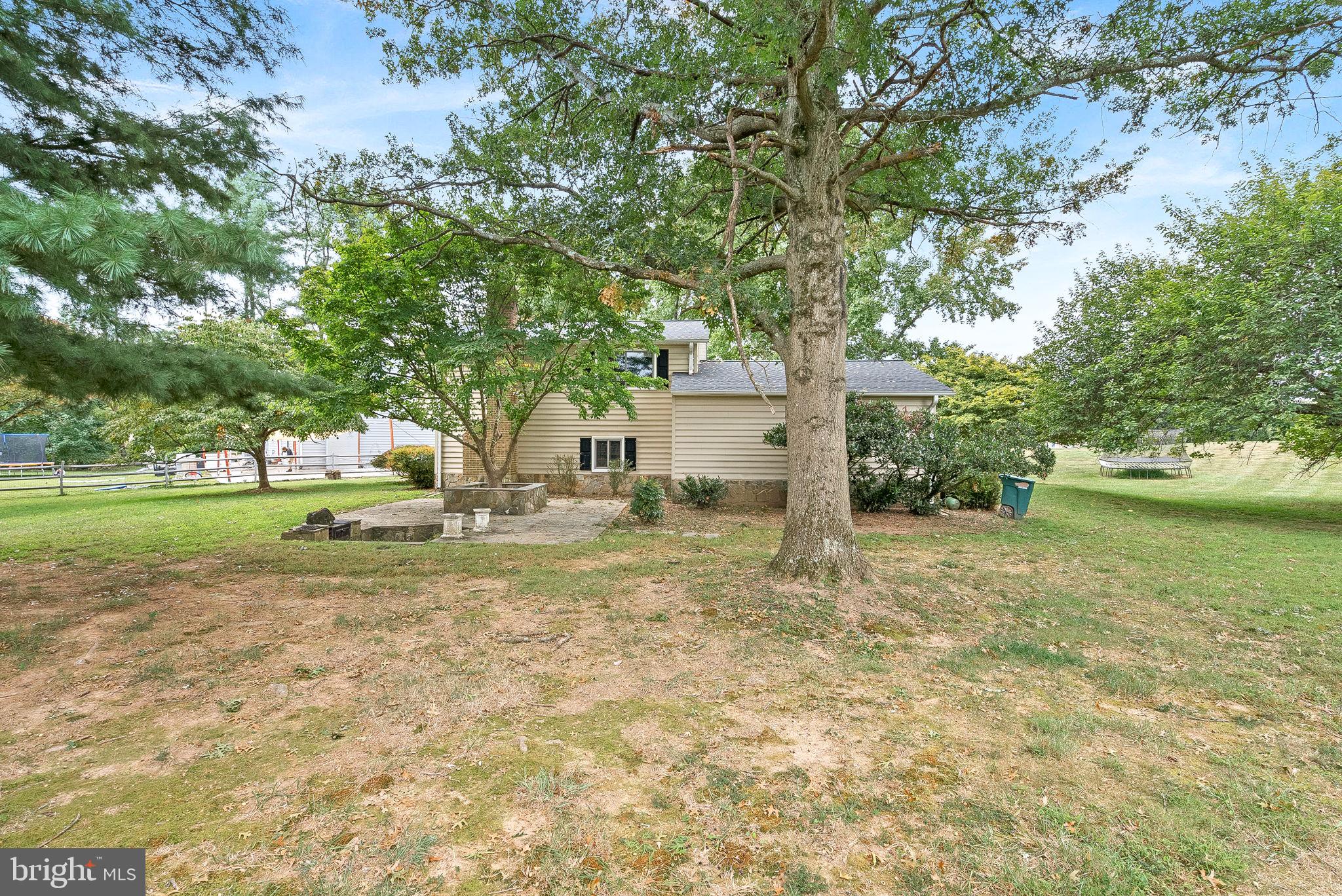 10624 Runaway Ln