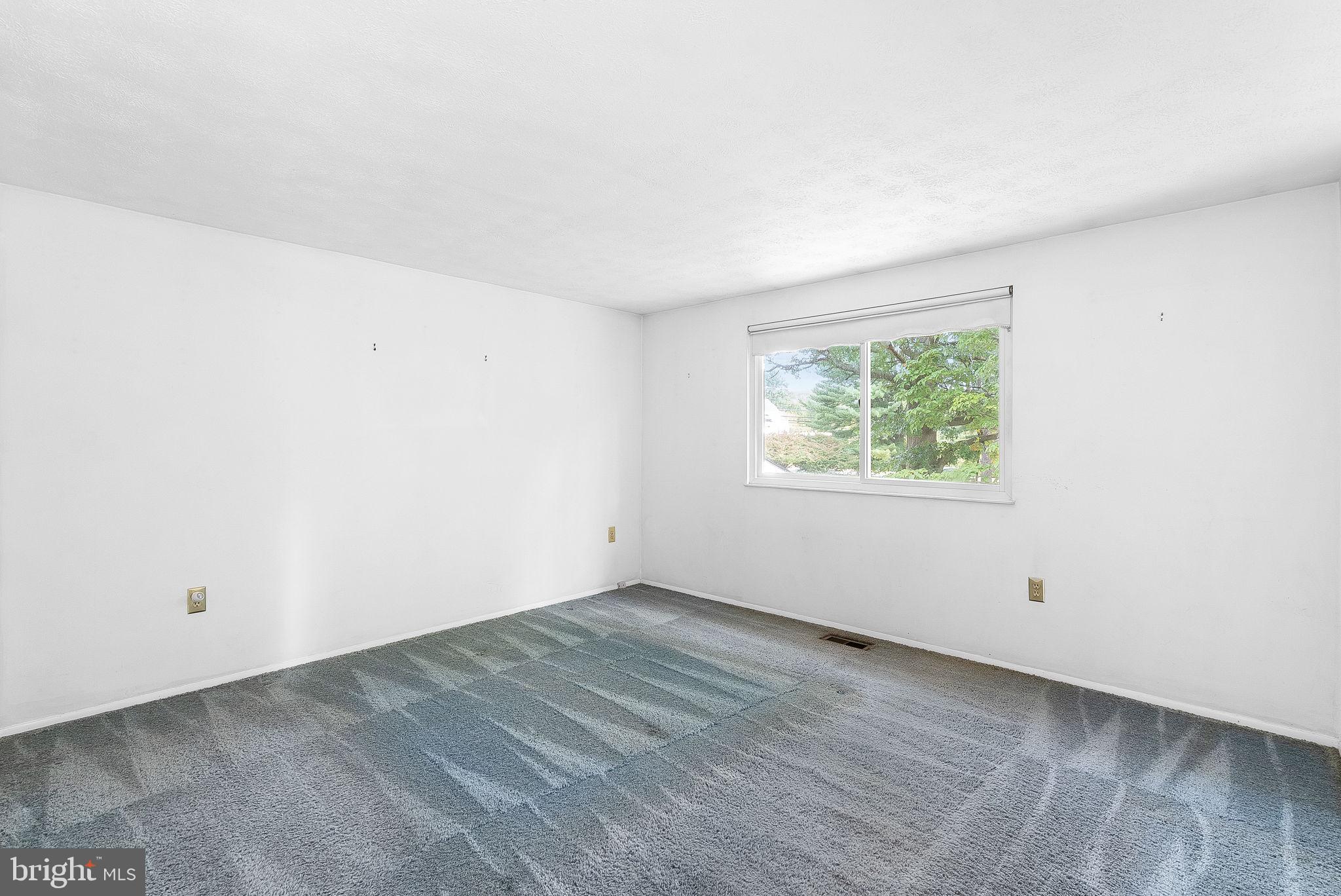 10624 Runaway Ln