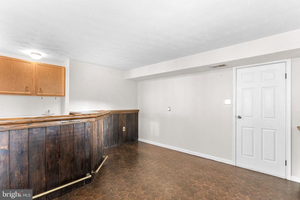 10624 Runaway Ln