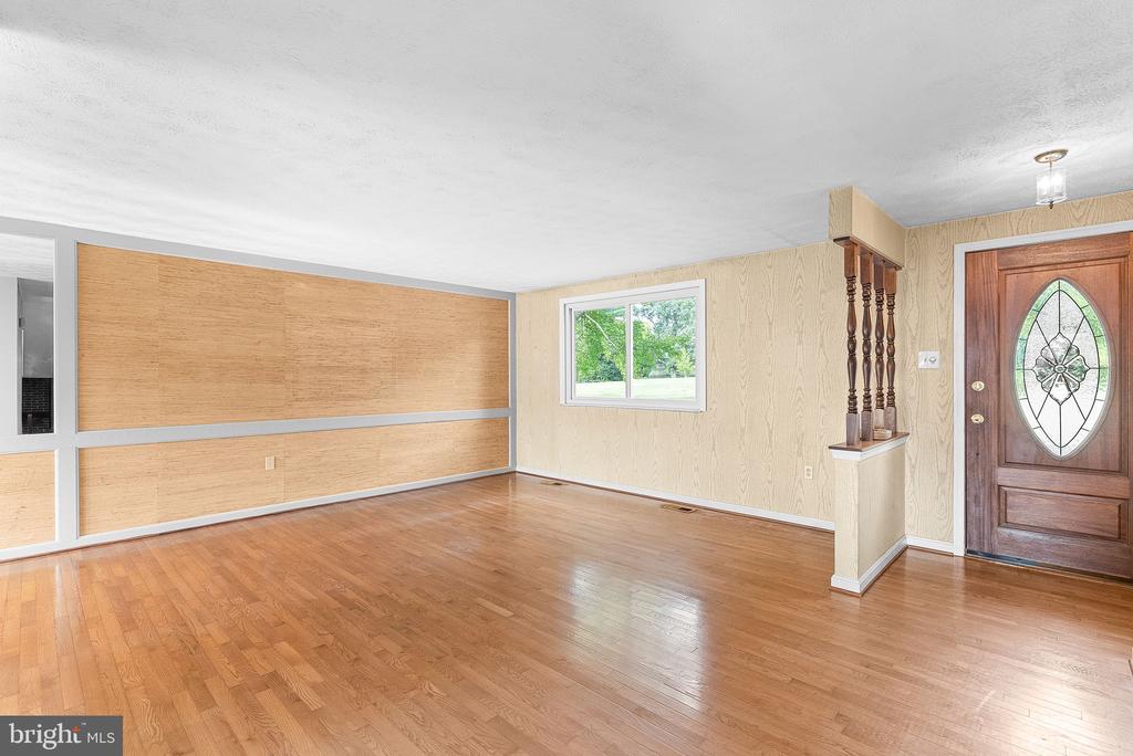 10624 Runaway Ln