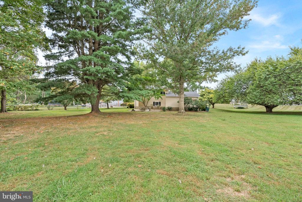 10624 Runaway Ln