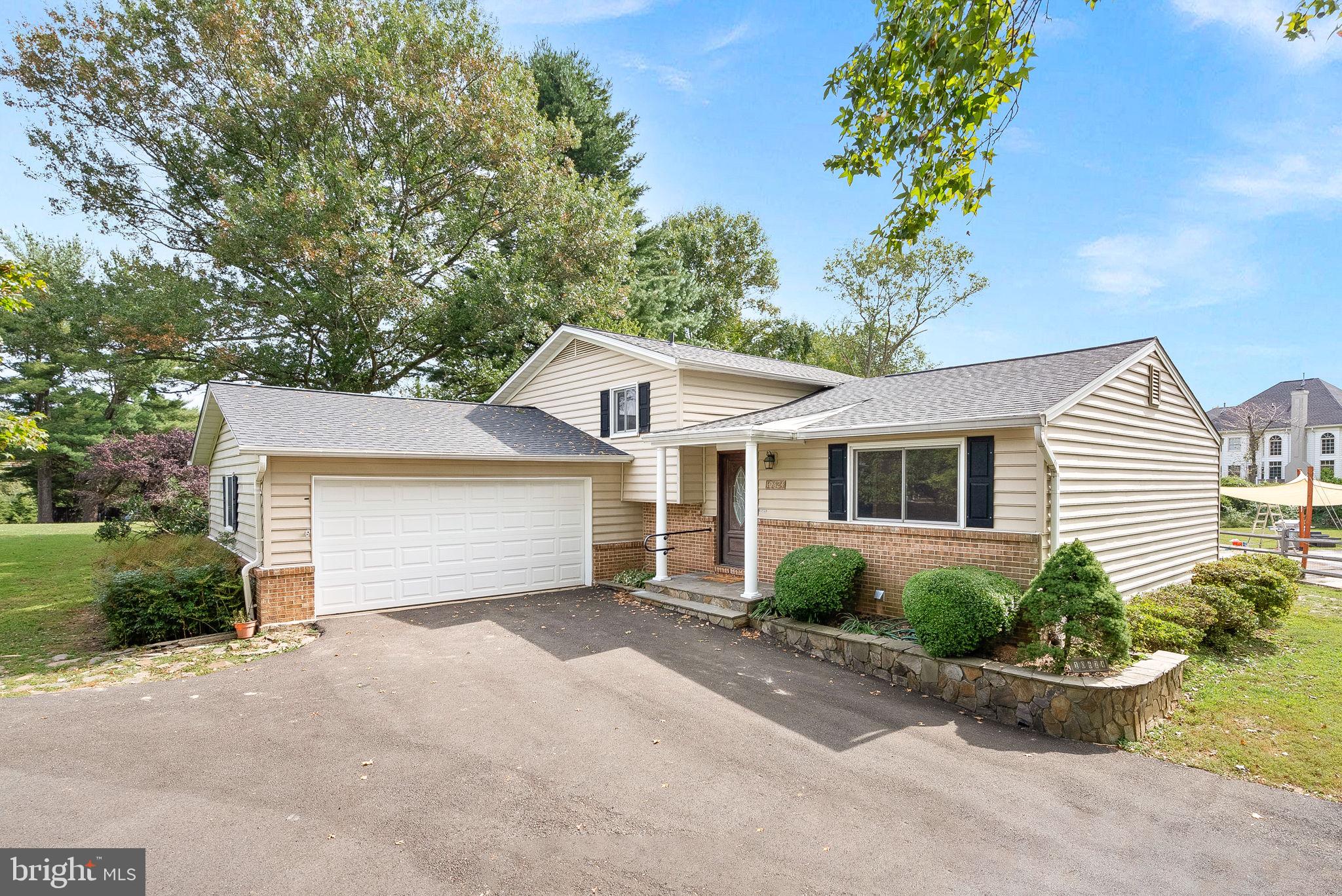 10624 Runaway Ln