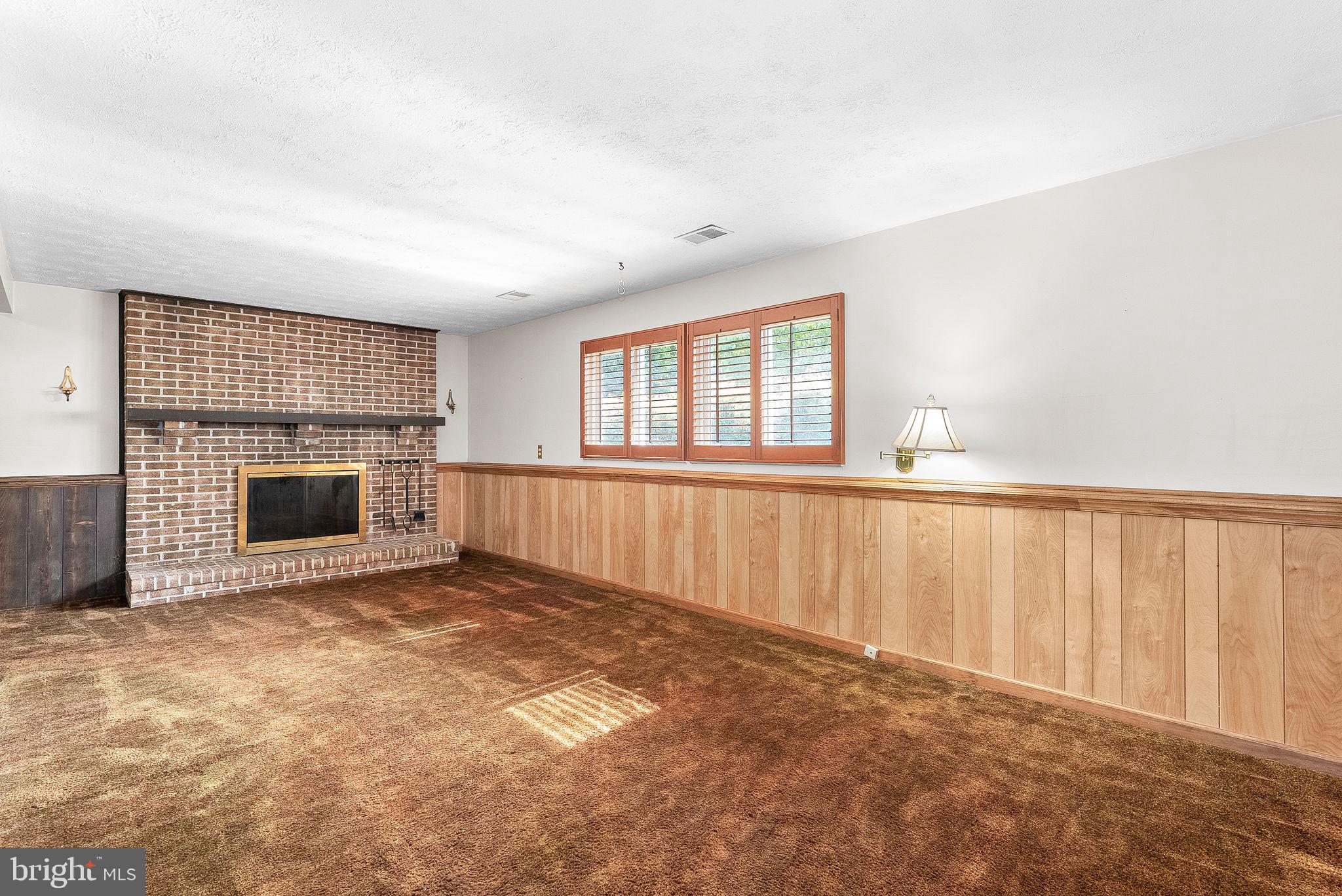 10624 Runaway Ln