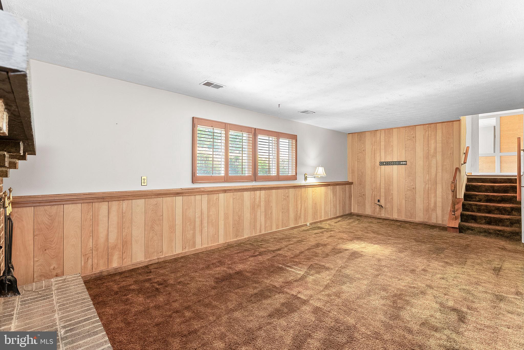 10624 Runaway Ln