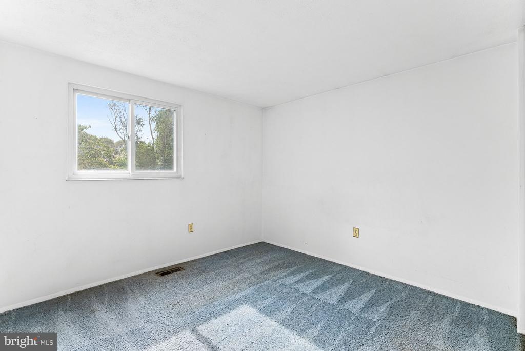 10624 Runaway Ln