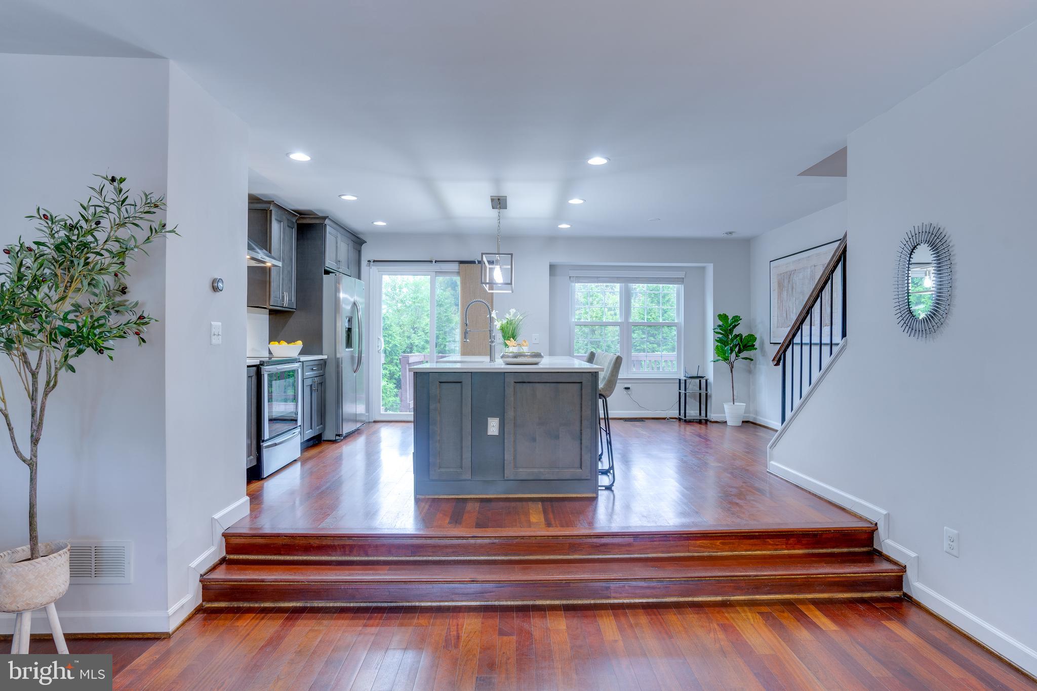 13692 Wildflower Ln
