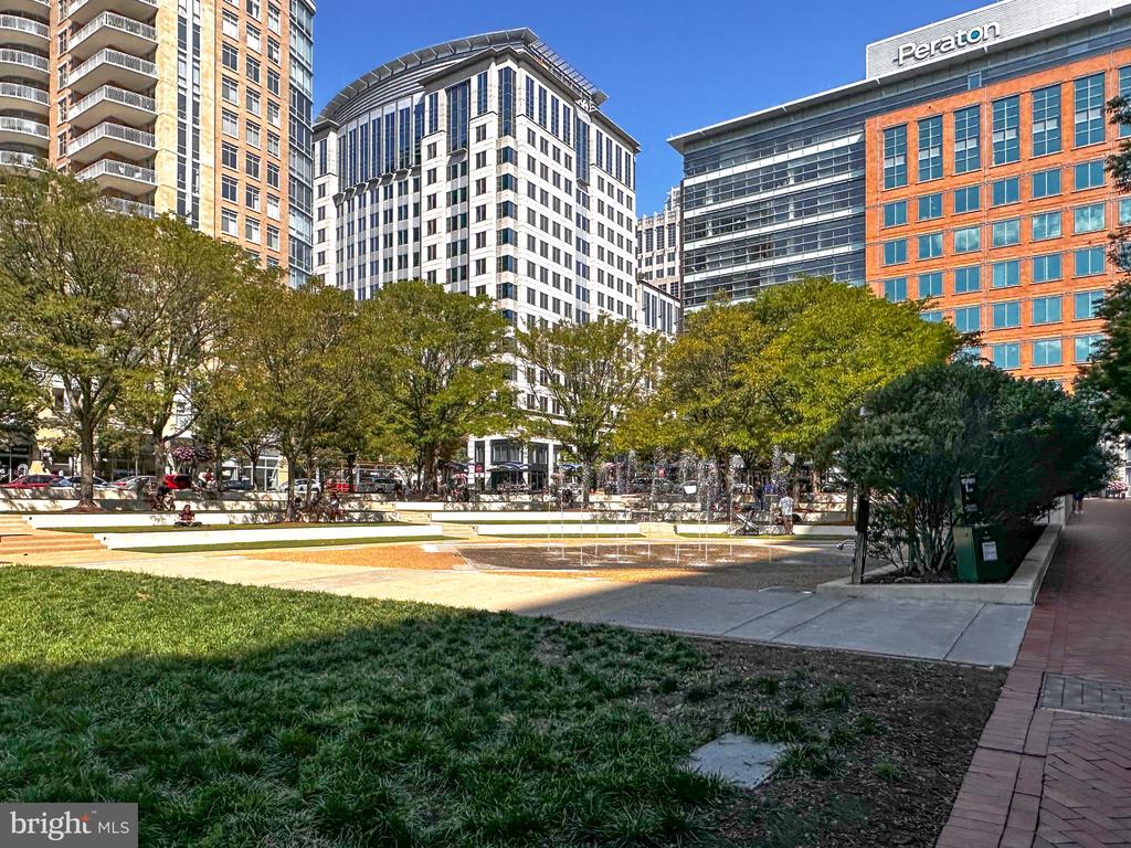 12000 Market St #428