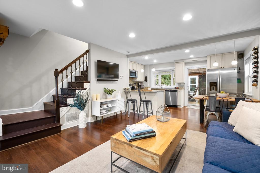 2028 Arlington Ter
