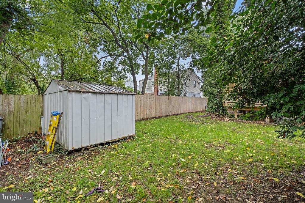 2028 Arlington Ter