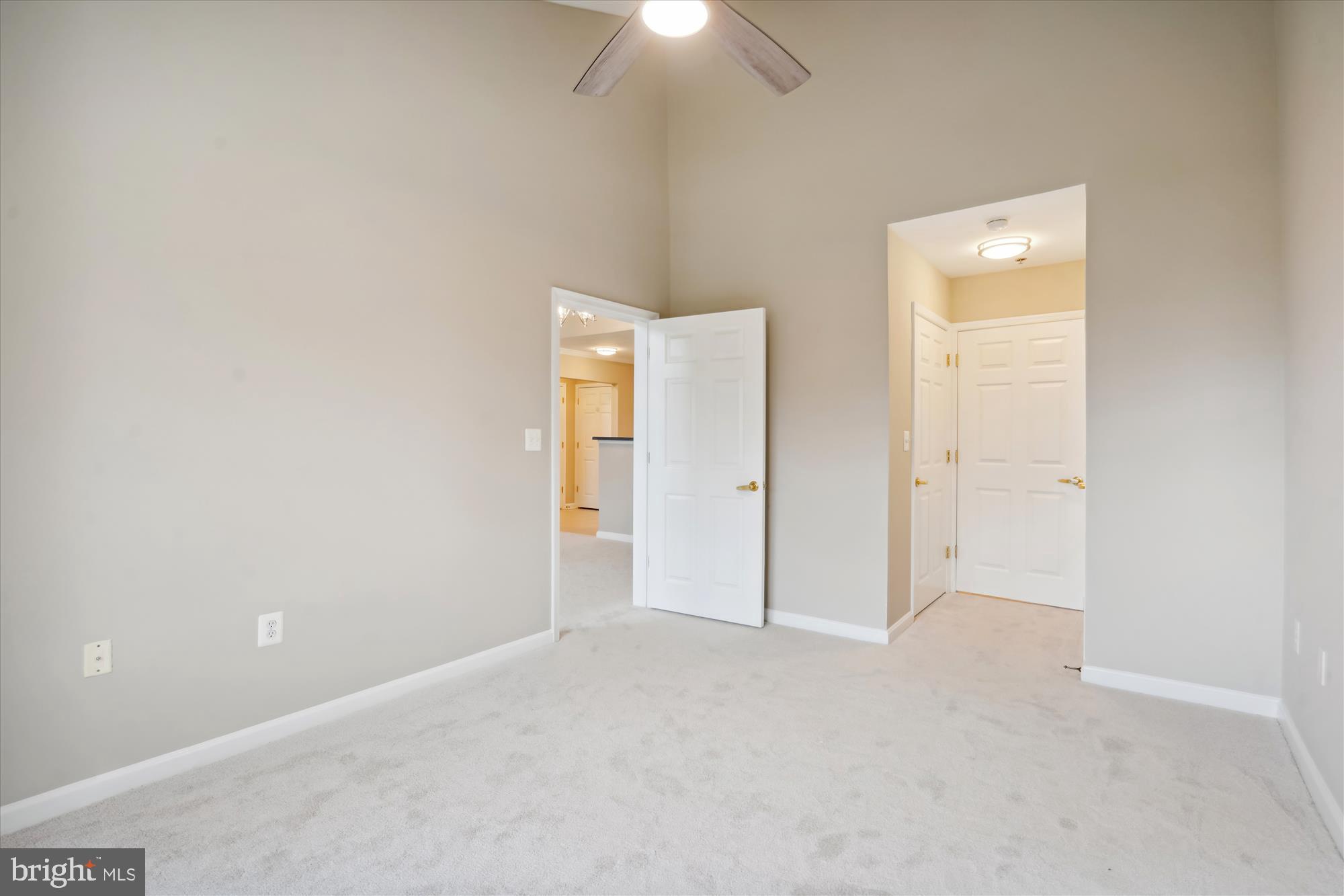 1860 Stratford Park Pl #407