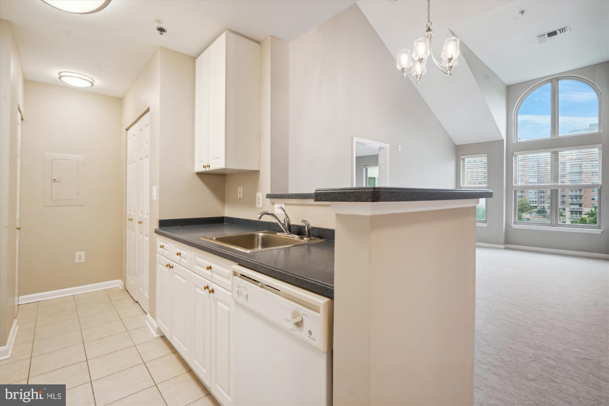 1860 Stratford Park Pl #407