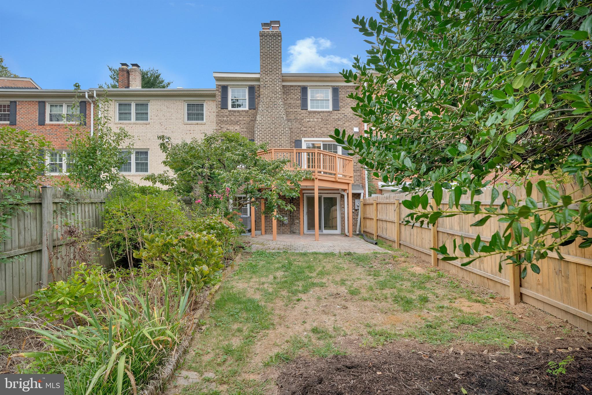 1111 Moorefield Hill Ct SW