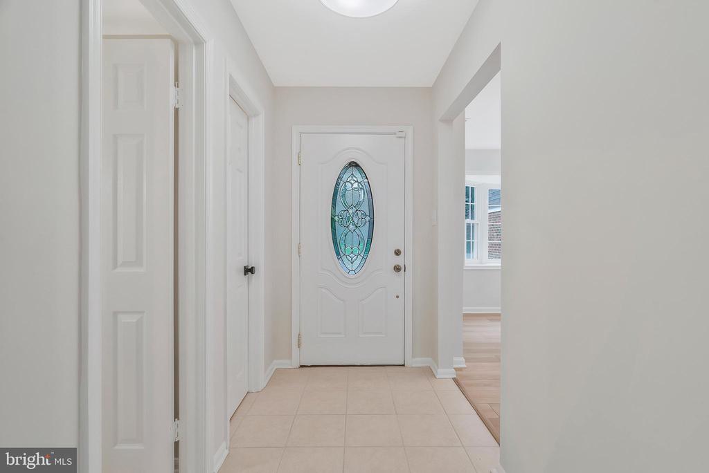 1111 Moorefield Hill Ct SW