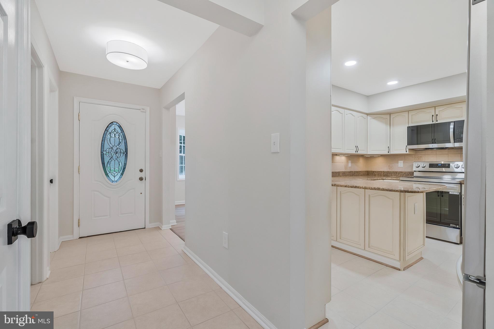 1111 Moorefield Hill Ct SW
