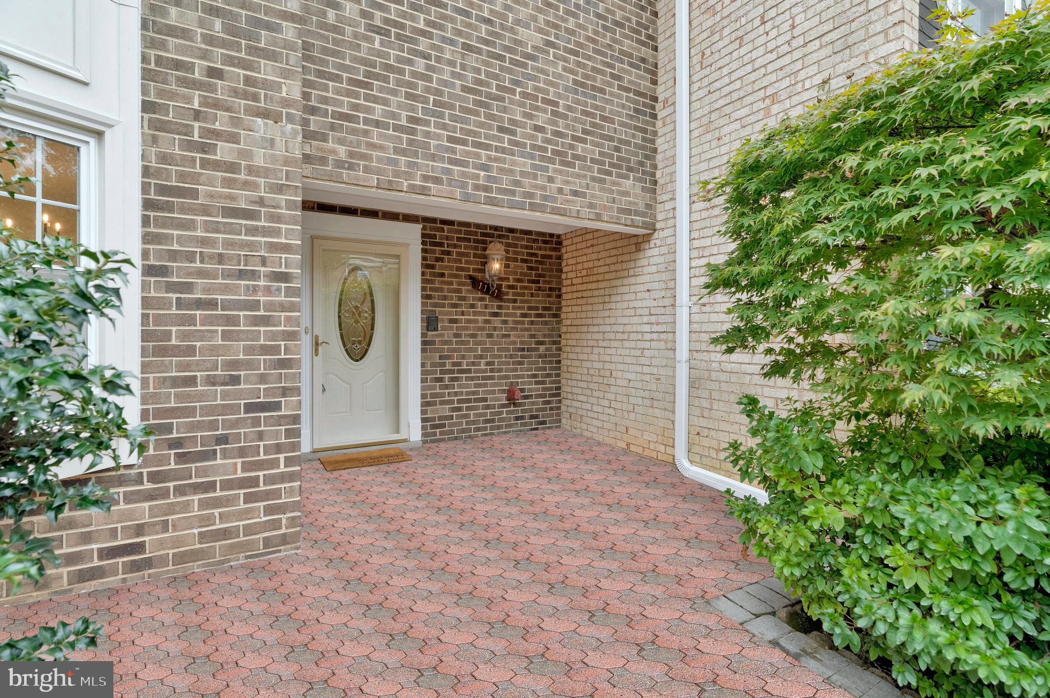 1111 Moorefield Hill Ct SW